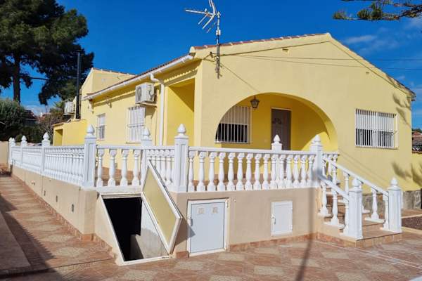 House sit in Pilar de la Horadada, Spain