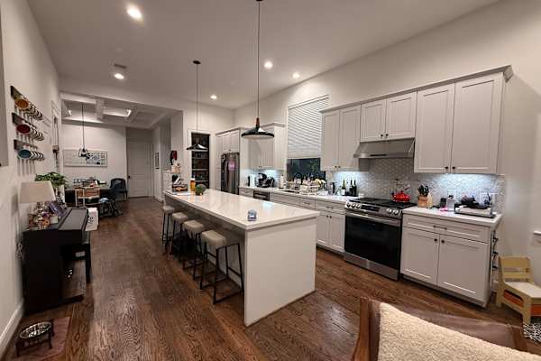 House sit in Houston, TX, US