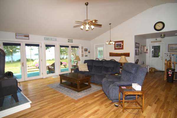 House sit in Newport, VT, US