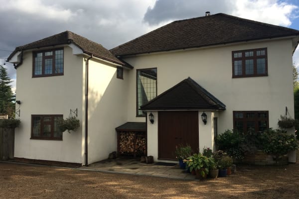 House sit in Reigate, United Kingdom