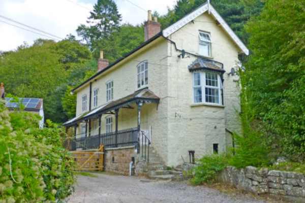 House sit in Monmouth, United Kingdom