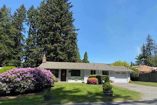 House sit in Edmonds, WA, US
