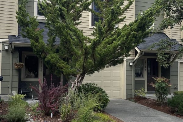 House sit in Issaquah, WA, US