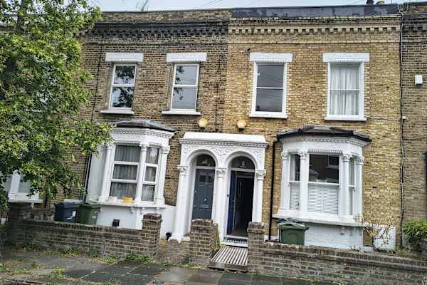 House sit in London, United Kingdom