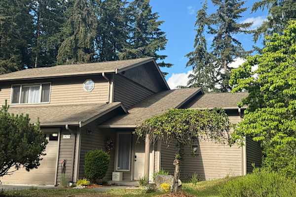 House sit in Lynnwood, WA, US