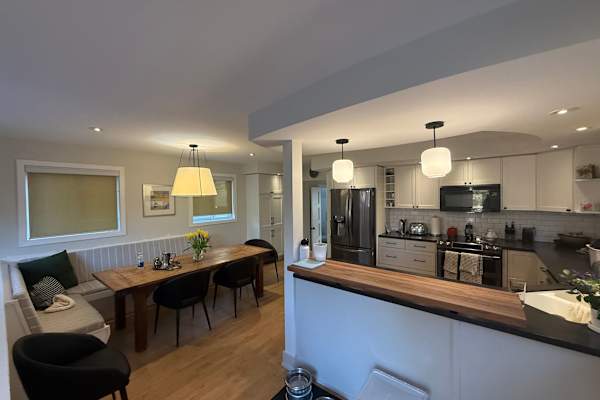 House sit in Ottawa, ON, Canada