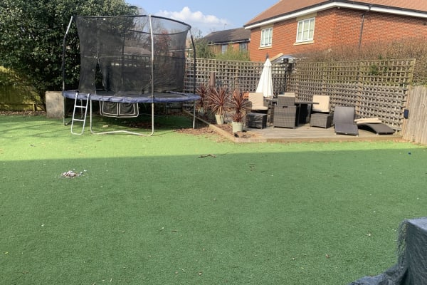 House sit in West Byfleet, United Kingdom