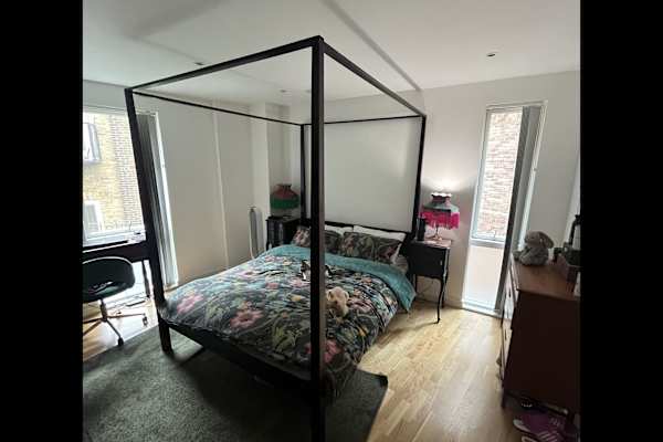 House sit in Shoreditch, United Kingdom