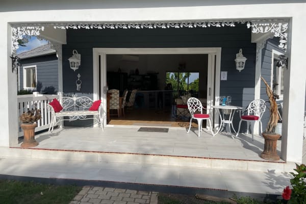 House sit in Cobbs Cross, Antigua and Barbuda