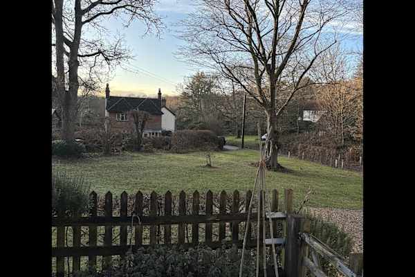 House sit in Chilworth, United Kingdom