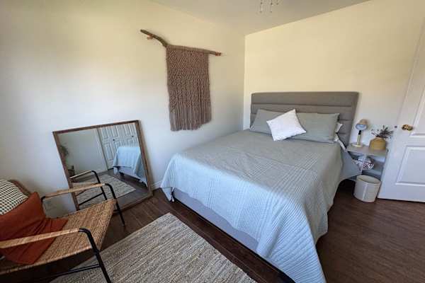 House sit in Courtenay, BC, Canada