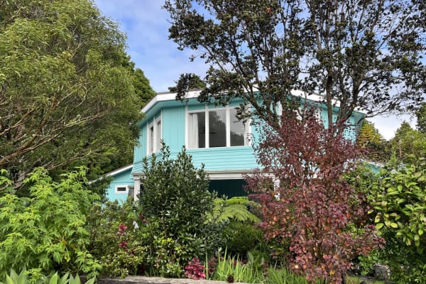 House sit in Volcano, HI, US