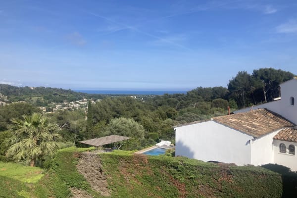 House sit in Biot, France