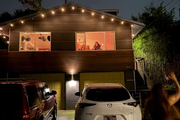 House sit in Portland, OR, US