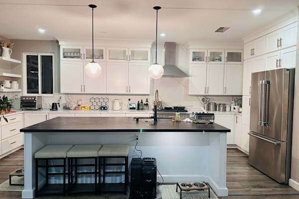 House sit in Sacramento, CA, US