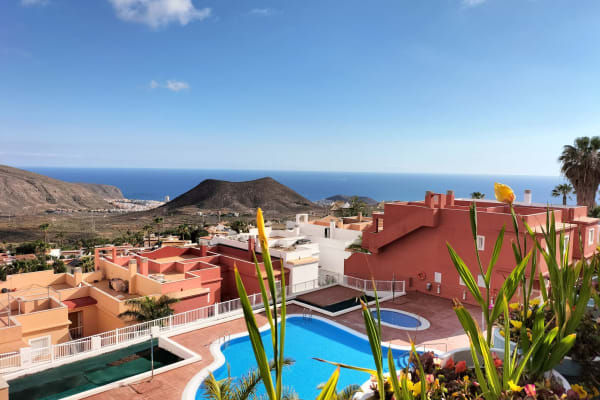 House sit in Los Cristianos, Spain