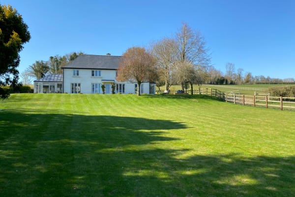 House sit in Preston Candover, United Kingdom