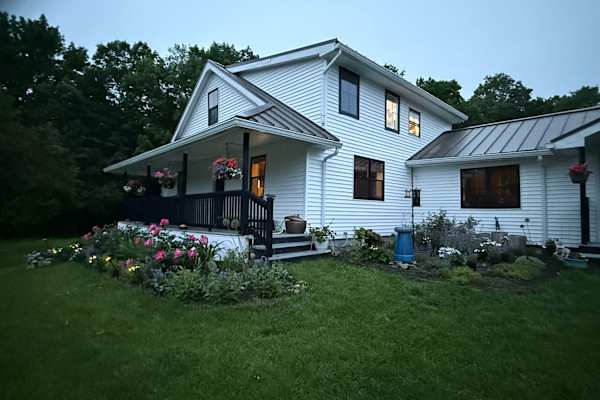 House sit in Augusta, ME, US