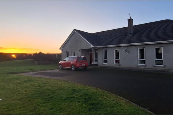 House sit in Prosperous, Ireland