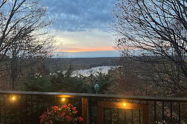 House sit in Haliburton, ON, Canada