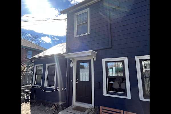 House sit in Boston, MA, US