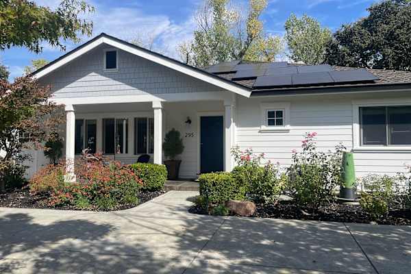 House sit in Pleasant Hill, CA, US
