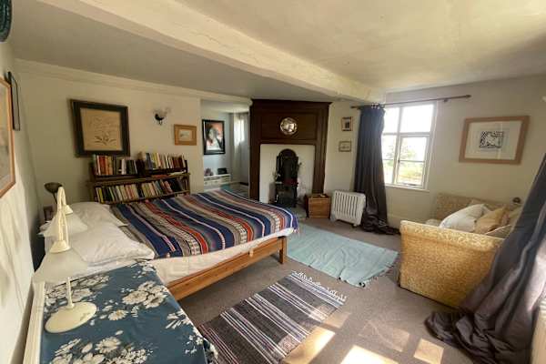 House sit in Montgomery, United Kingdom