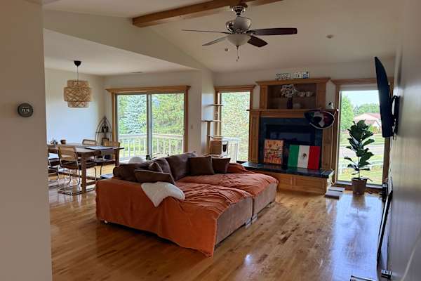 House sit in Rochester Hills, MI, US