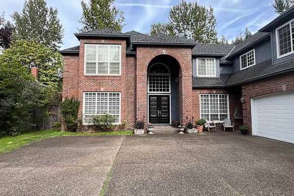 House sit in Lake Oswego, OR, US