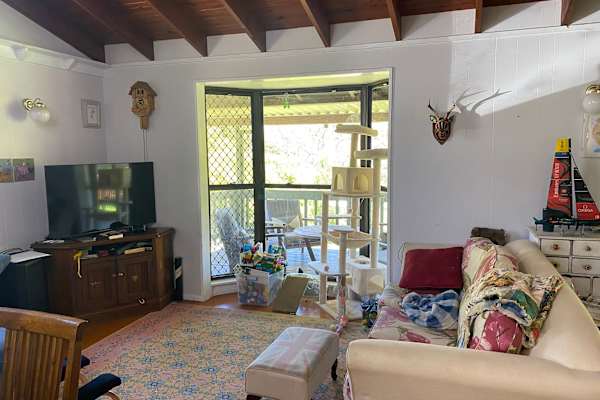 House sit in Tamborine Mountain, QLD, Australia