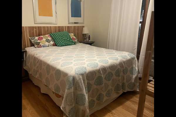 House sit in Sperryville, VA, US