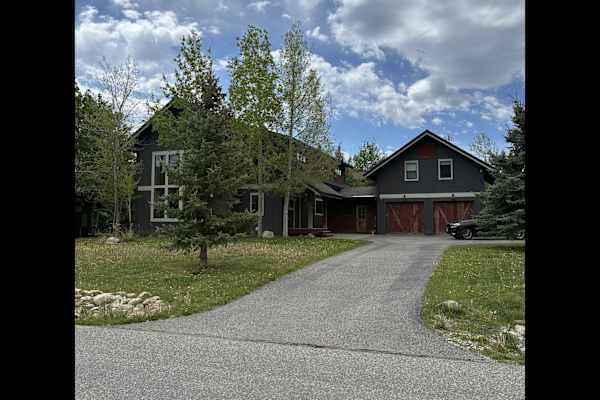 House sit in Big Sky, MT, US