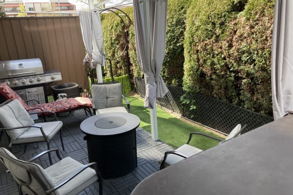 House sit in Kelowna, BC, Canada