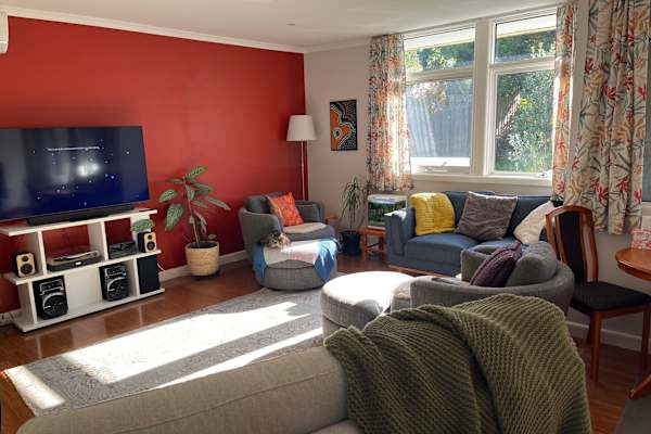 House sit in Healesville, VIC, Australia