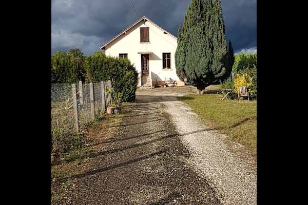 House sit in Aoste, France