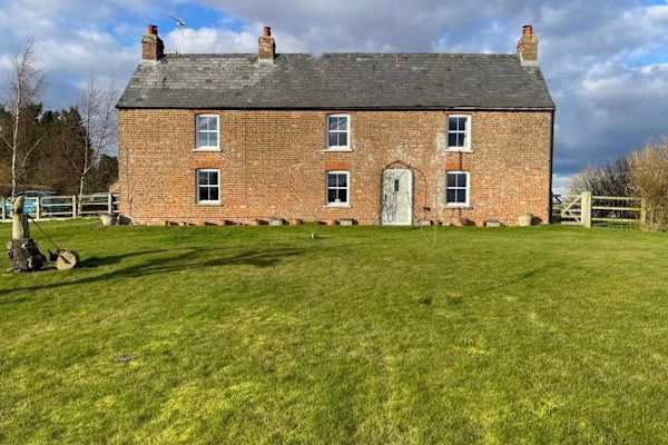 House sit in Sutton-Saint-Edmund, United Kingdom