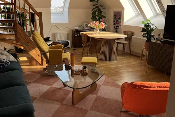 House sit in Vienna, Austria