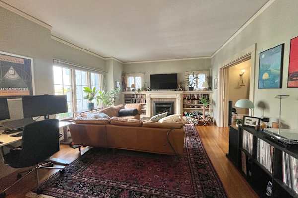 House sit in Oakland, CA, US