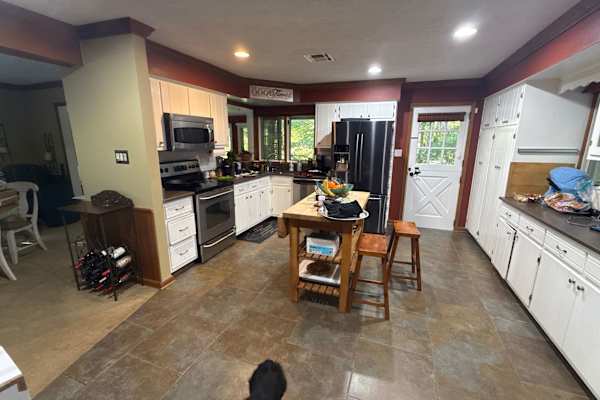 House sit in Greenwood, IN, US