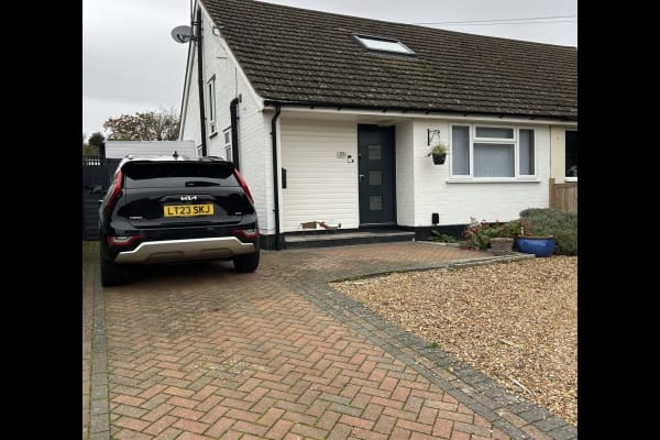 House sit in Royston, United Kingdom