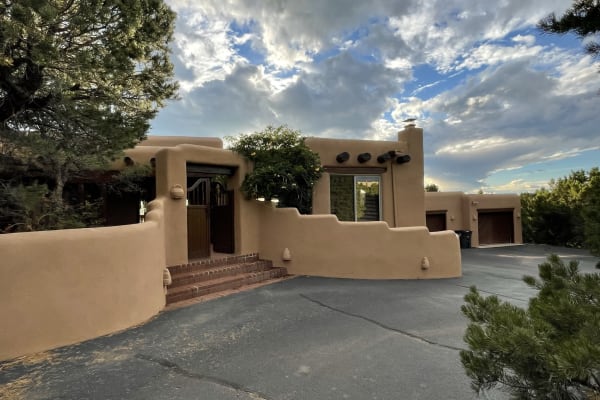 House sit in Santa Fe, NM, US