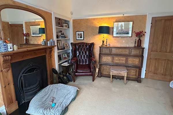 House sit in Keynsham, United Kingdom