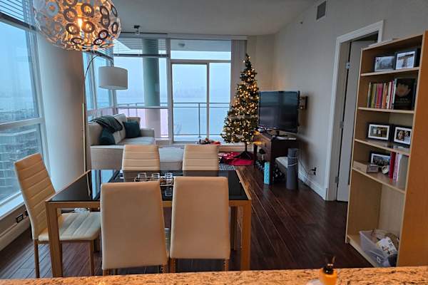 House sit in North Vancouver, BC, Canada