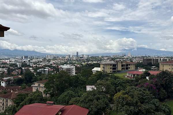 House sit in Escazú, Costa Rica