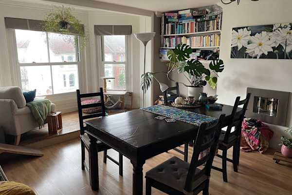 House sit in Portsmouth, United Kingdom