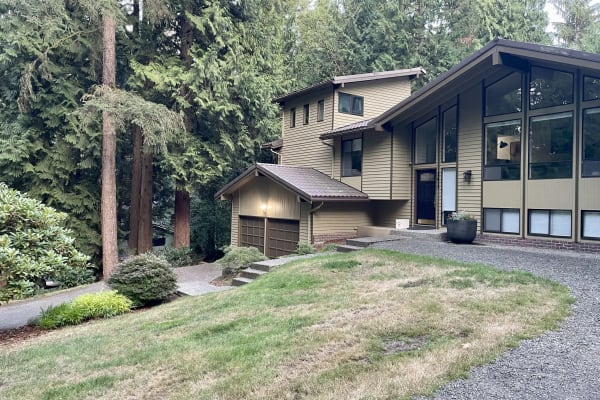 House sit in Woodinville, WA, US