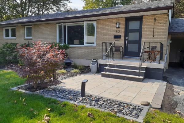House sit in Barrie, ON, Canada