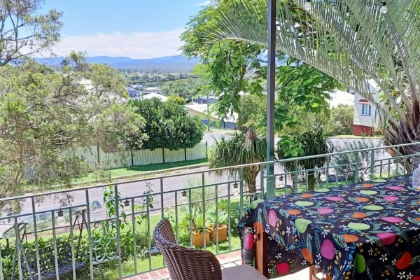 House sit in Lowood, QLD, Australia