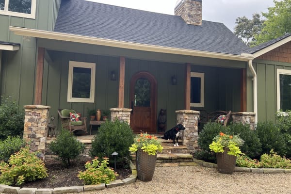 House sit in Brevard, NC, US