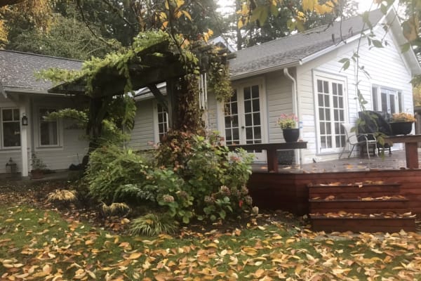 House sit in Vashon, WA, US